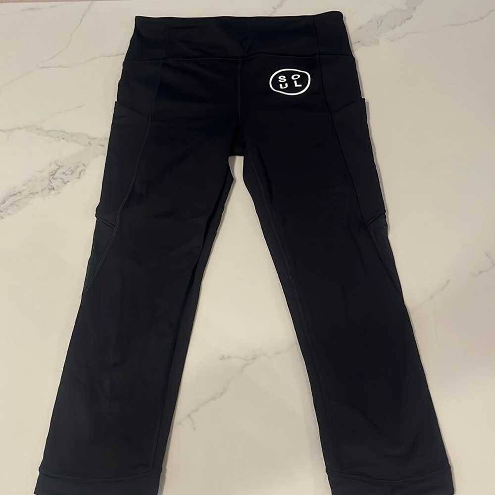 Cropped SoulCycle x Lululemon leggings